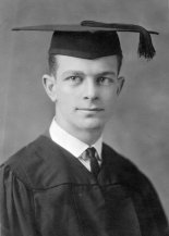 Linus Pauling: good student (Wikimedia Commons)